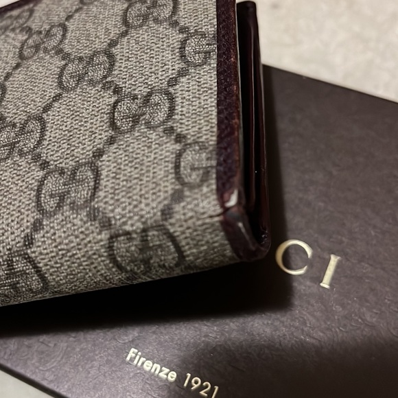 Gucci Wallet - Picture 6 of 12